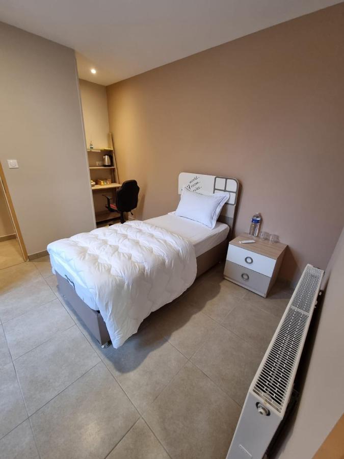 Sci Emel Apartment Льо Крезо Екстериор снимка
